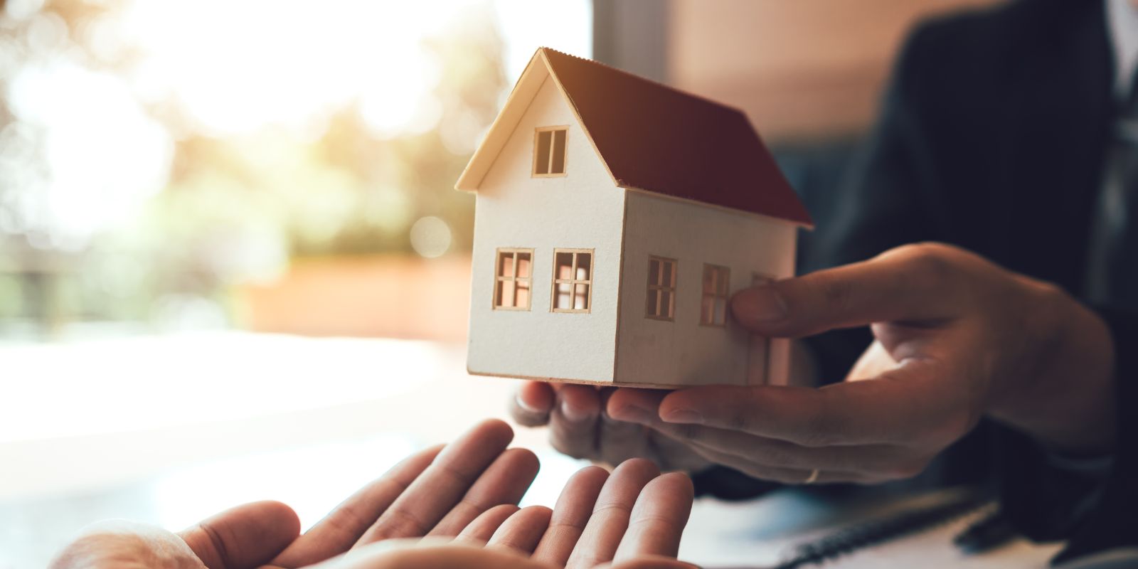 ¿Te interesa optar por financiamiento o una hipoteca para comprar una propiedad en Florida? Ventajas y desventajas a tener en cuenta